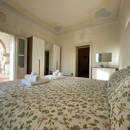 Bg Central Royal Suite Con Parcheggio - Vista Citta Alta แบร์กาโม ภายนอก รูปภาพ